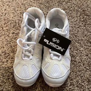 White cheer shoes. Size A4.